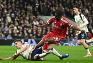 Phong độ sa sút và triển vọng cải thiện phong độ của Liverpool