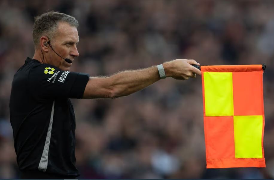 Luật việt vị mới chưa giành được sự đồng thuận từ IFAB